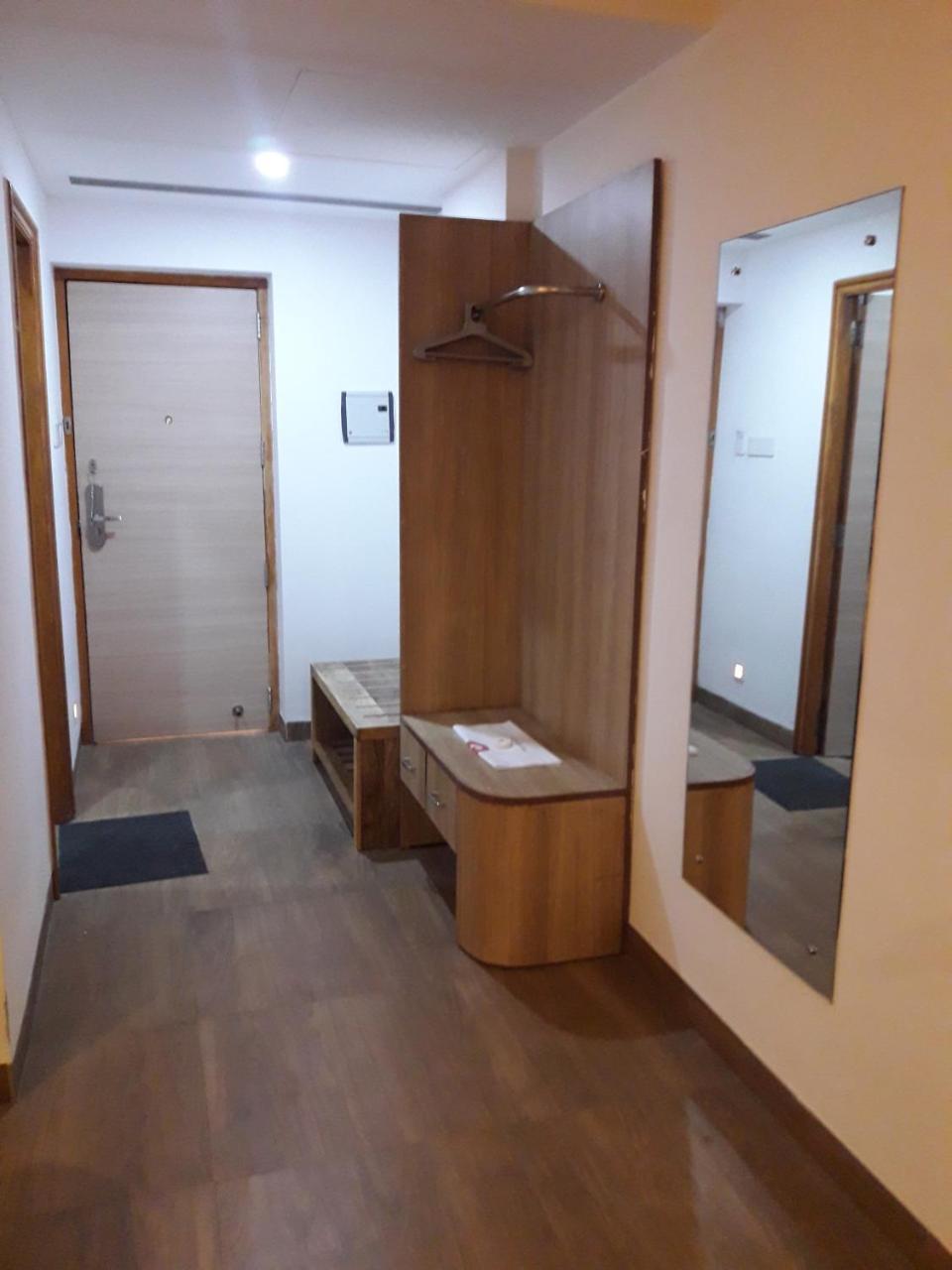 Cosmopolitan Hotels Madurai Buitenkant foto