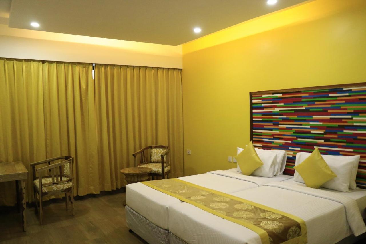 Cosmopolitan Hotels Madurai Buitenkant foto