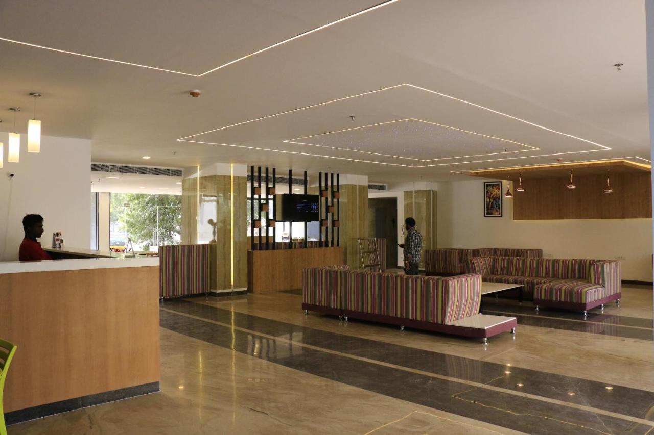 Cosmopolitan Hotels Madurai Buitenkant foto