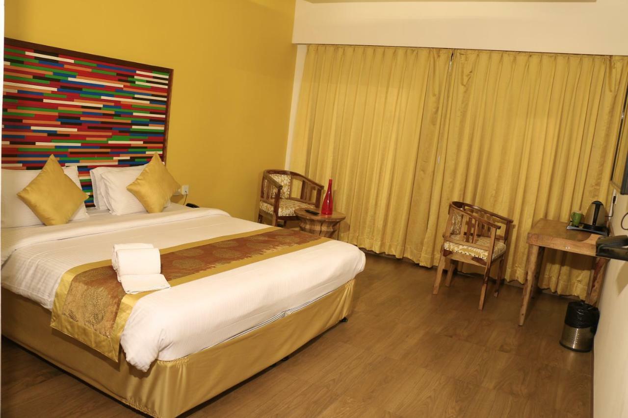 Cosmopolitan Hotels Madurai Buitenkant foto