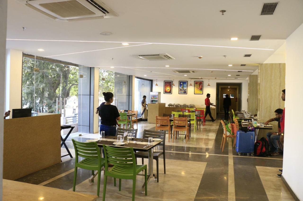 Cosmopolitan Hotels Madurai Buitenkant foto
